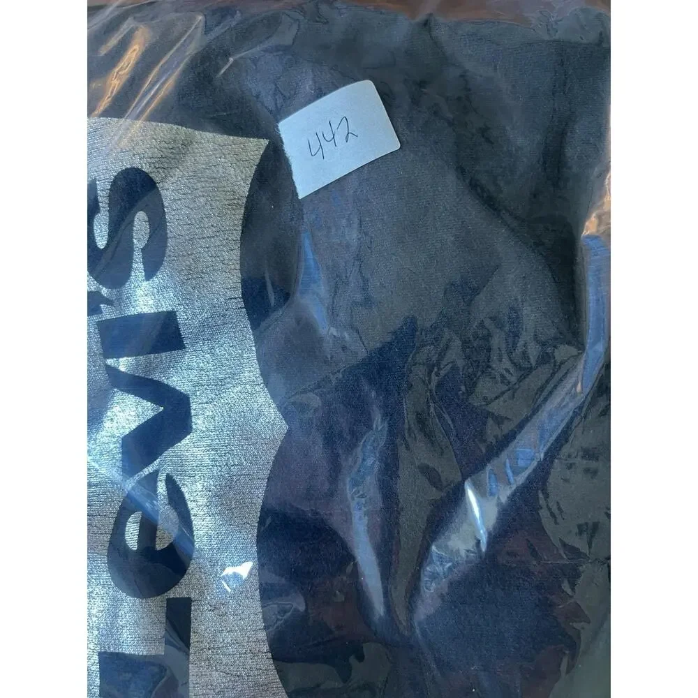 Levi's Boys XL 13-15yrs Black Silver Logo Pullover Hoodie Single Pocket Casual - Picture 6 of 6